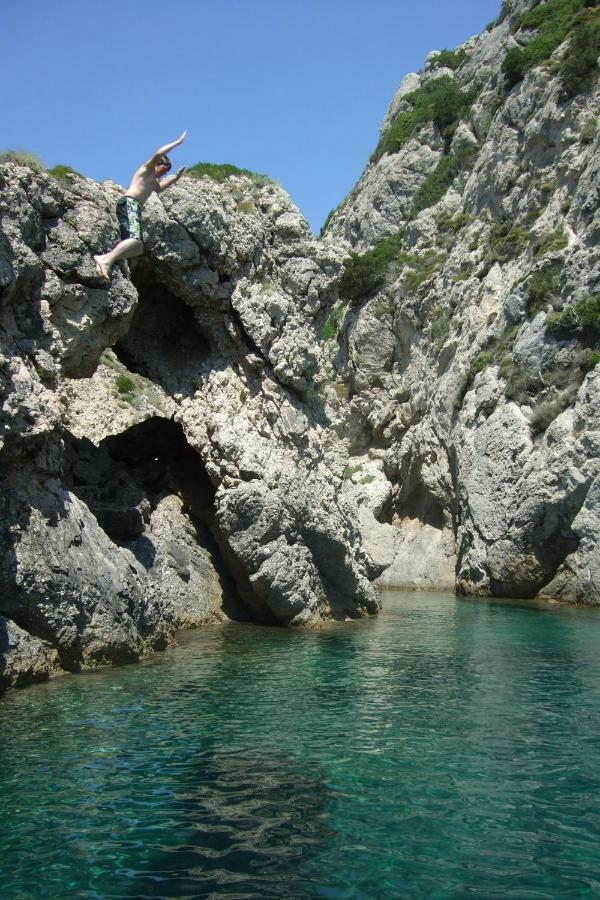 Archontiko Kourkoulos Makrades Bagian luar foto